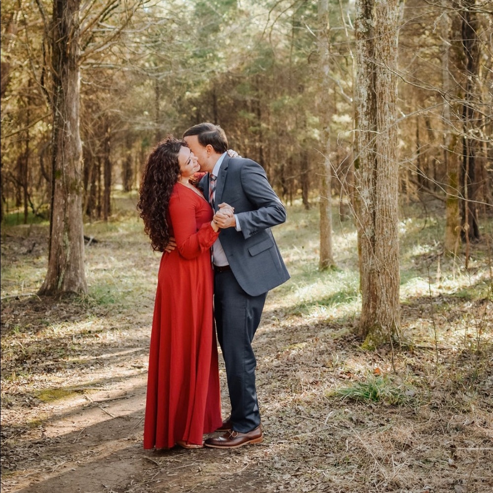 Long sleeve maxi dress- great for fall pics!